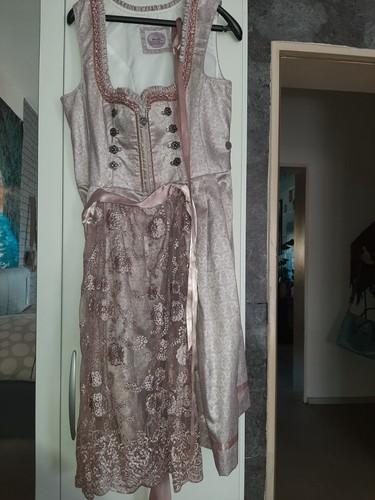Dirndl - , (marjo)