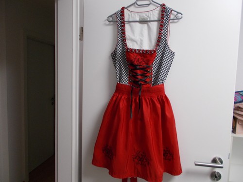 Dirndl schwarz weiß rot