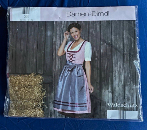 Waldschütz dirndl modell - modell, 2
