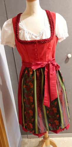 Dirndl wiesnkönig - dirndl-, wiesnkönig-