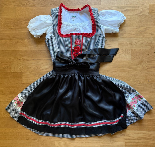 Country line dirndl - country,